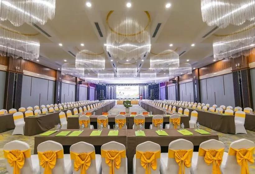 هتل Hoang Son Peace