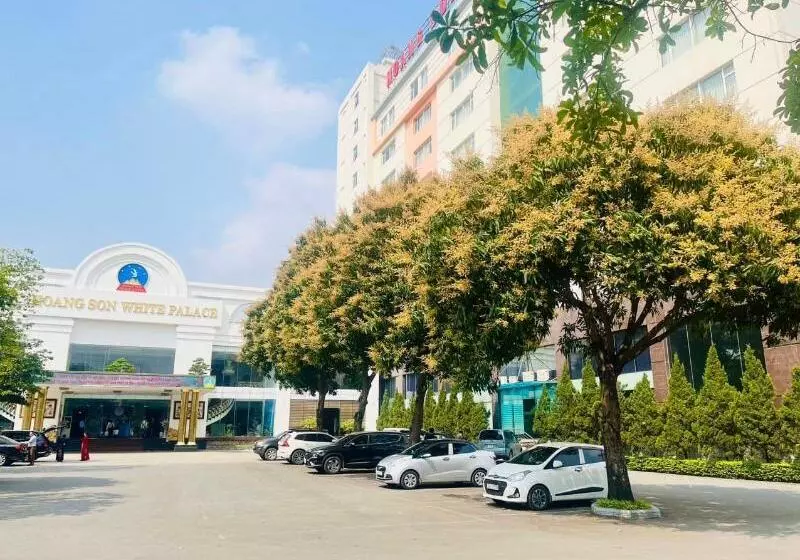 هتل Hoang Son Peace