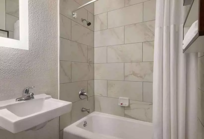 Hotel Howard Johnson By Wyndham Appleton