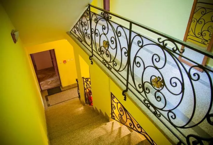 هتل Vila Ile De France