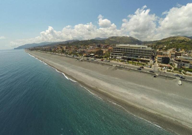 בית מלון כפרי Main Palace