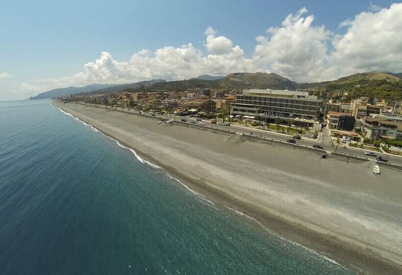 בית מלון כפרי Main Palace