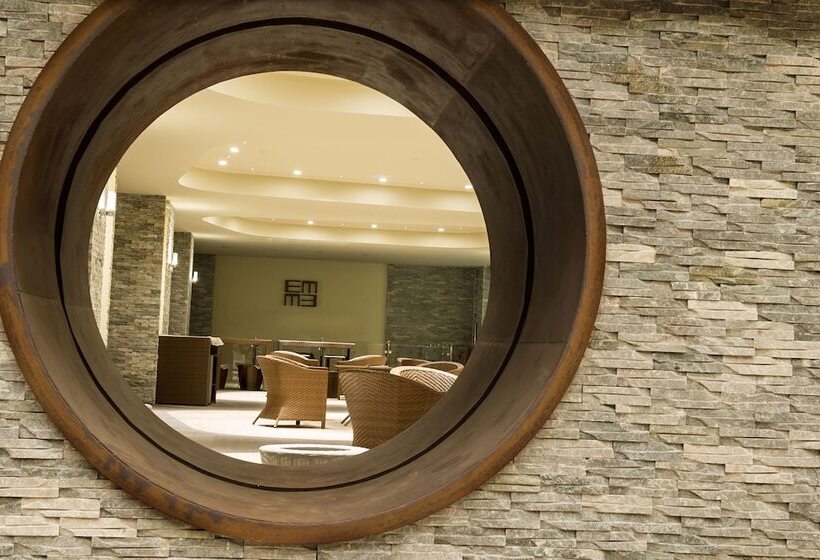 בית מלון כפרי Main Palace