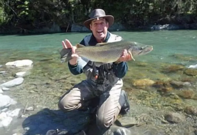 Отель Motueka River Lodge