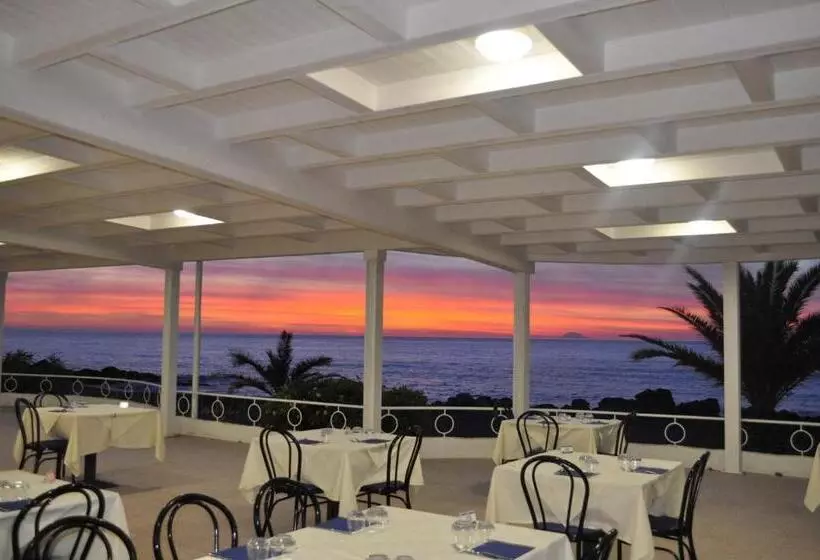 호텔 Ristorante La Scogliera Nuova Gestione