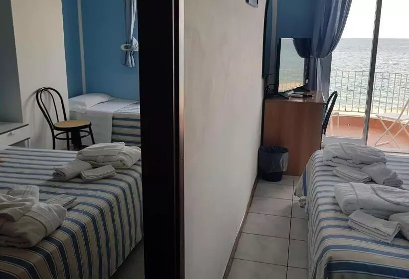 호텔 Ristorante La Scogliera Nuova Gestione