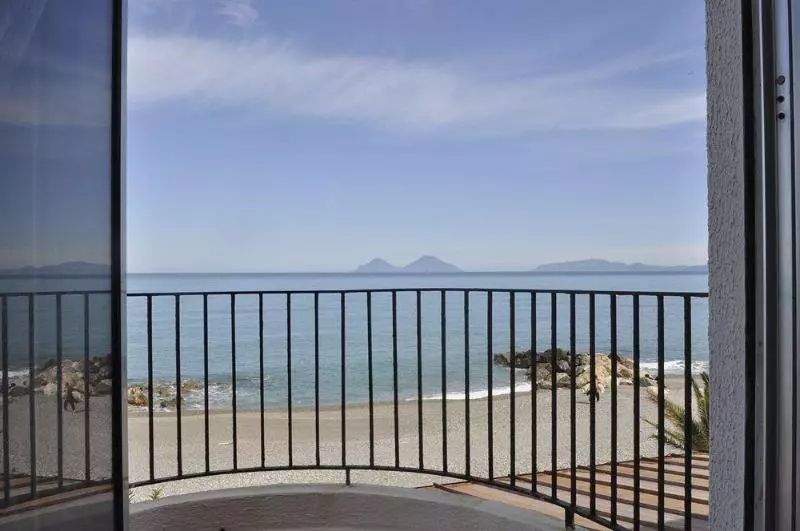 호텔 Ristorante La Scogliera Nuova Gestione