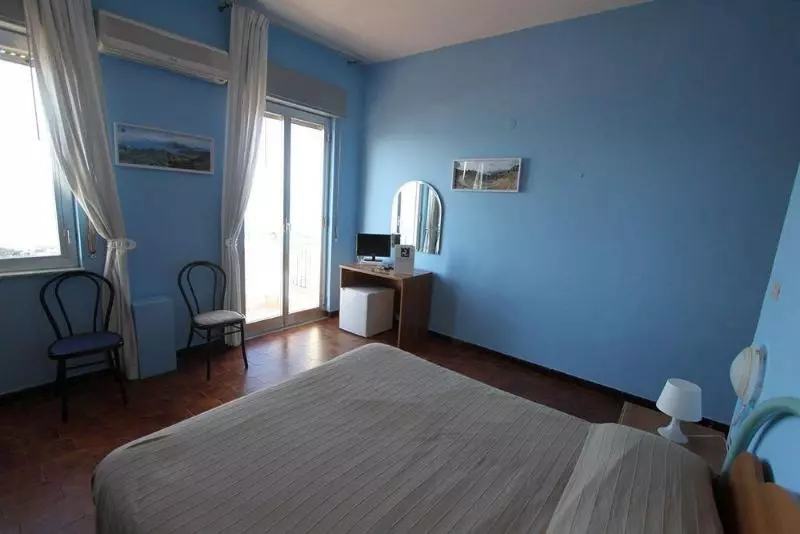 호텔 Ristorante La Scogliera Nuova Gestione