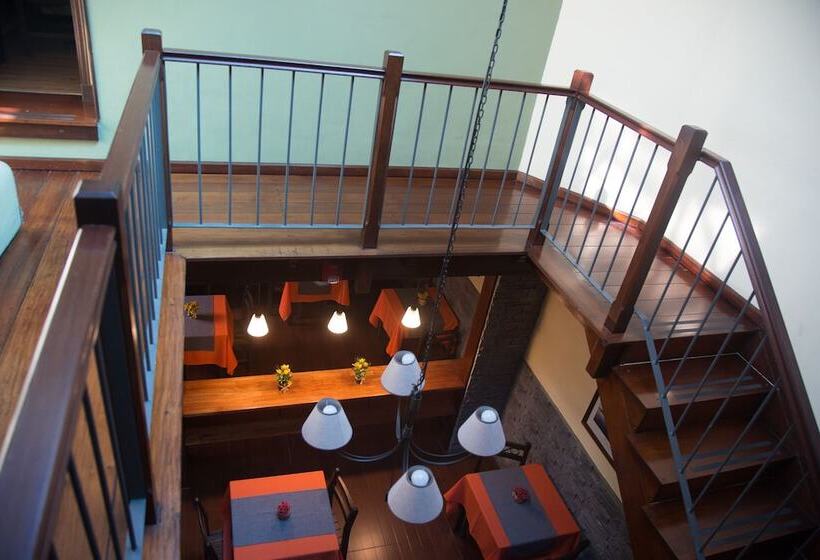 فندق Posada Rivera