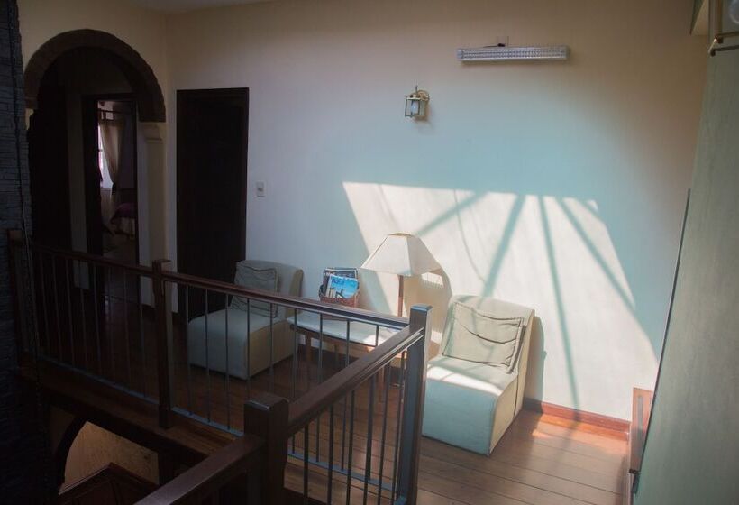 فندق Posada Rivera