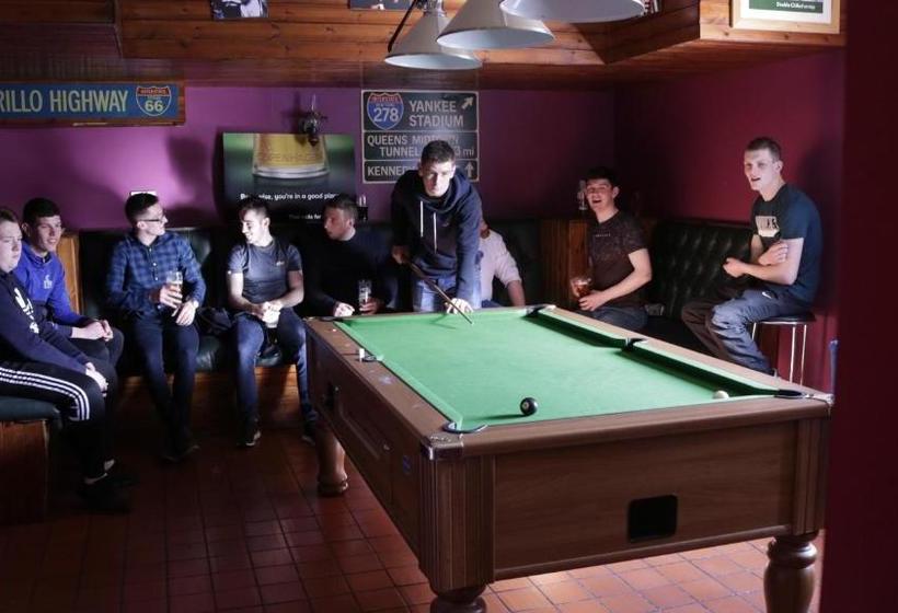 בית מלון כפרי The Seaview Tavern