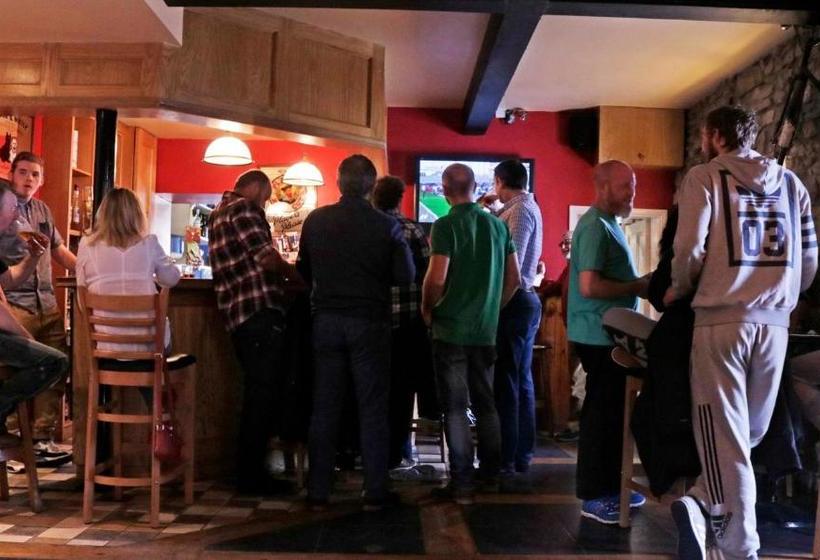 בית מלון כפרי The Seaview Tavern