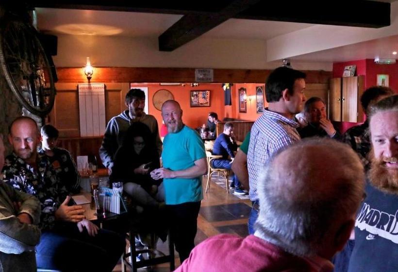 בית מלון כפרי The Seaview Tavern