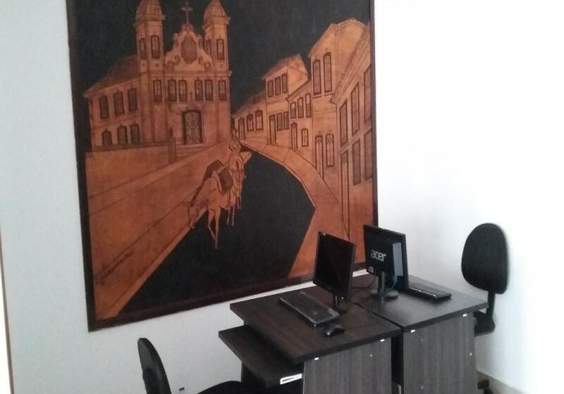 هتل Turrance White