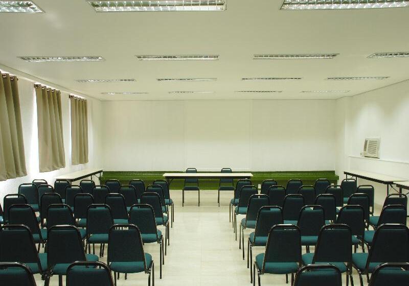 هتل Turrance White