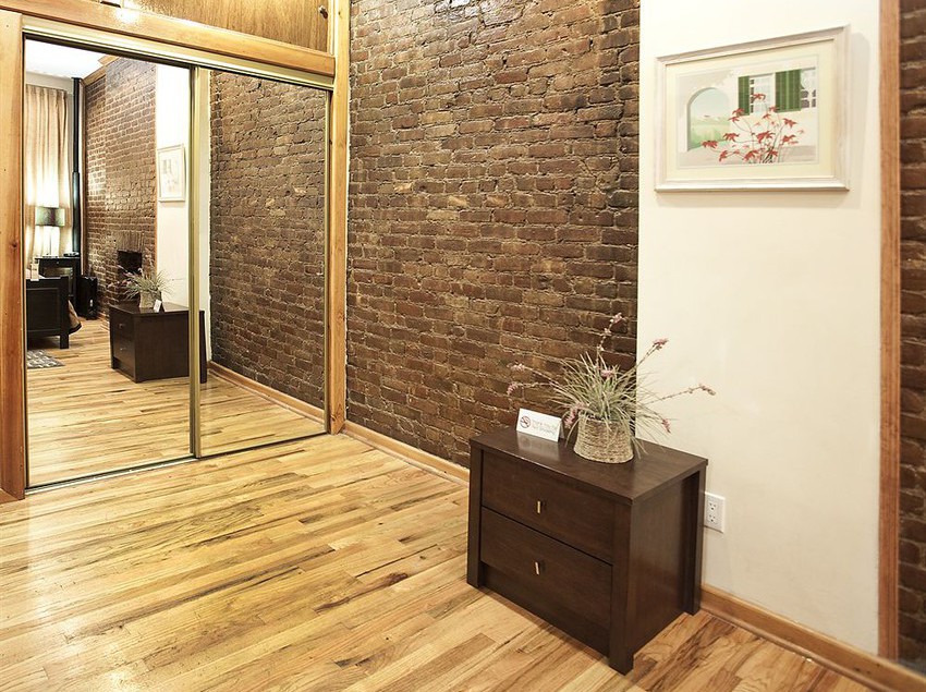 בית מלון כפרי Upper Yorkville Suites