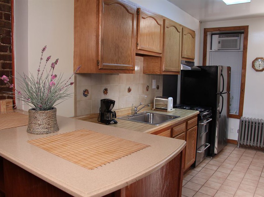 בית מלון כפרי Upper Yorkville Suites