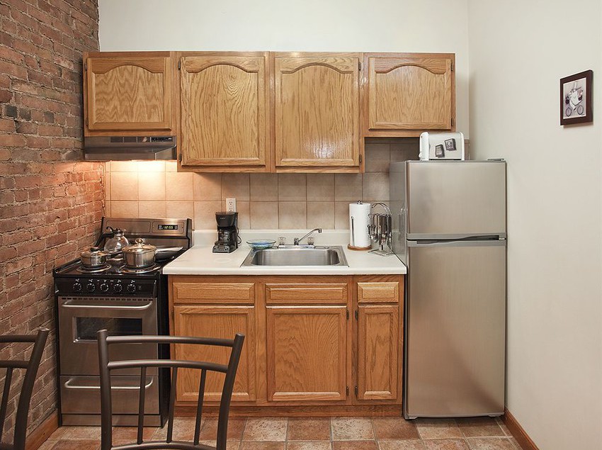 בית מלון כפרי Upper Yorkville Suites