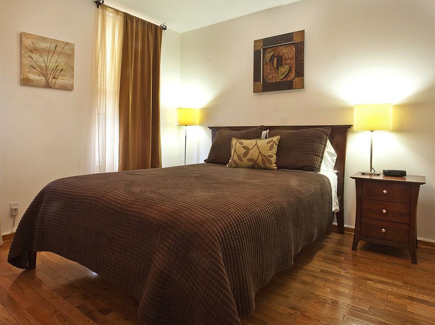 בית מלון כפרי Upper Yorkville Suites