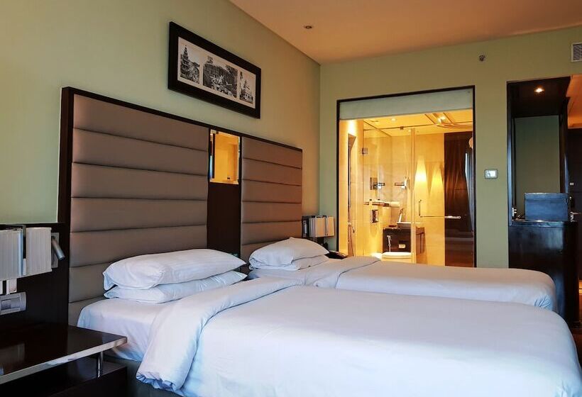 בית מלון כפרי Vivanta Hyderabad Begumpet