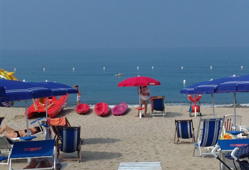 리조트 Villaggio Turistico Elea