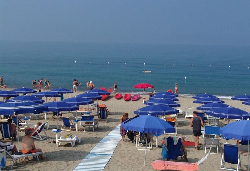 리조트 Villaggio Turistico Elea