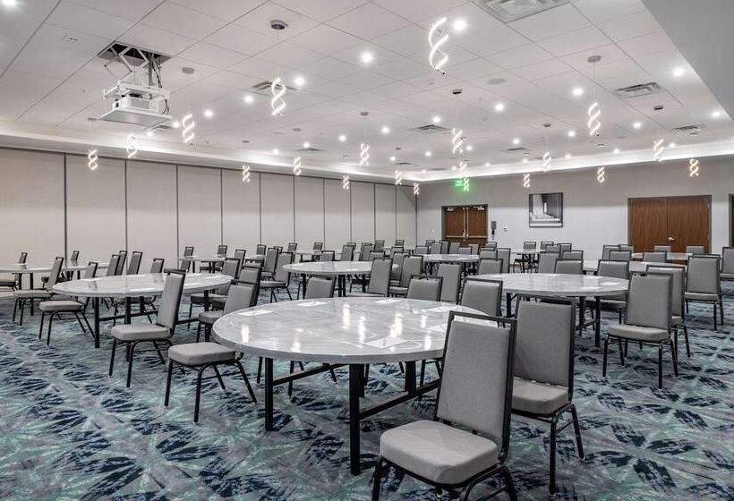 Cambria Hotel Nashville Airport