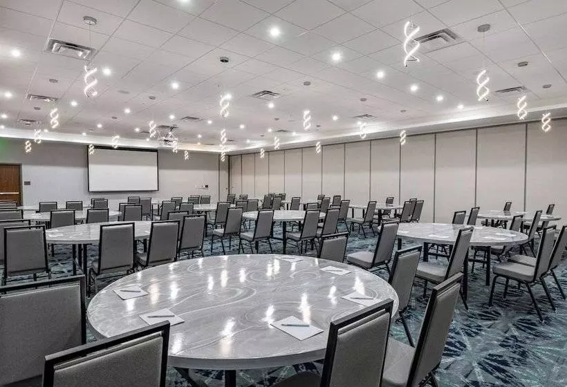 Cambria Hotel Nashville Airport