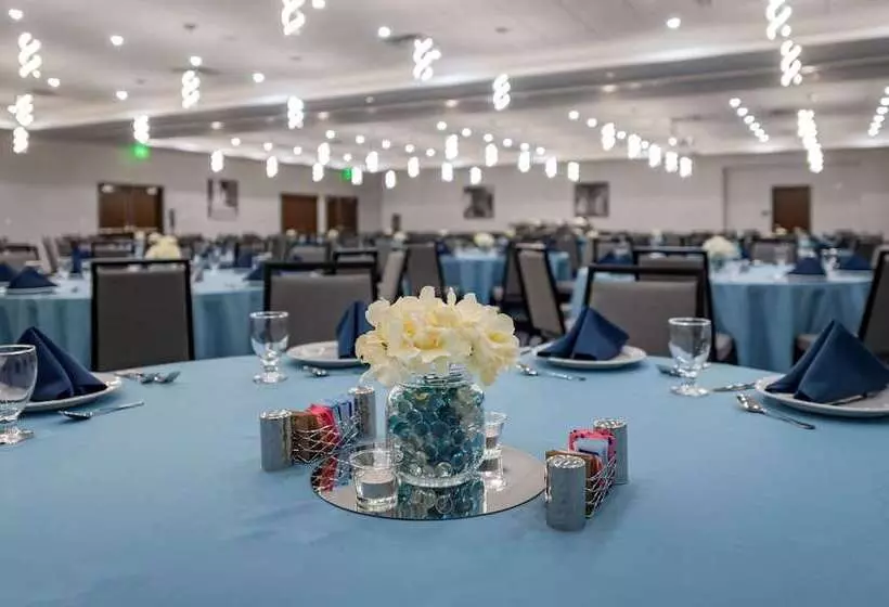 Cambria Hotel Nashville Airport