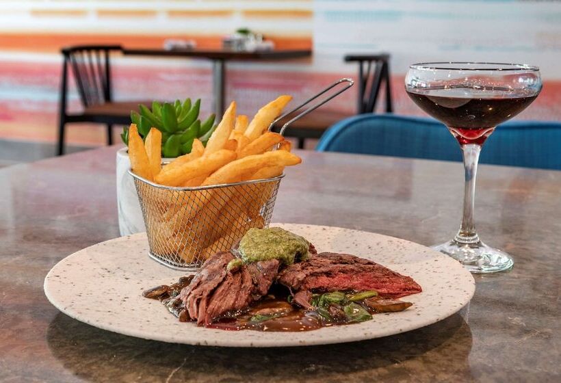 Cambria Hotel Nashville Airport