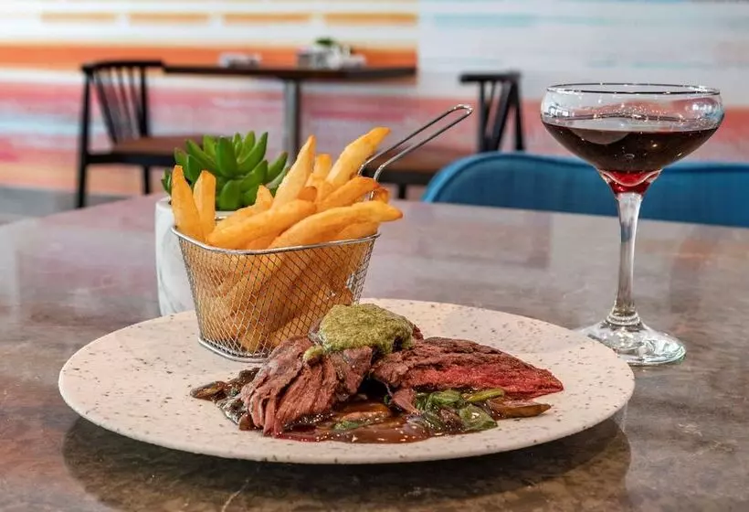 Cambria Hotel Nashville Airport