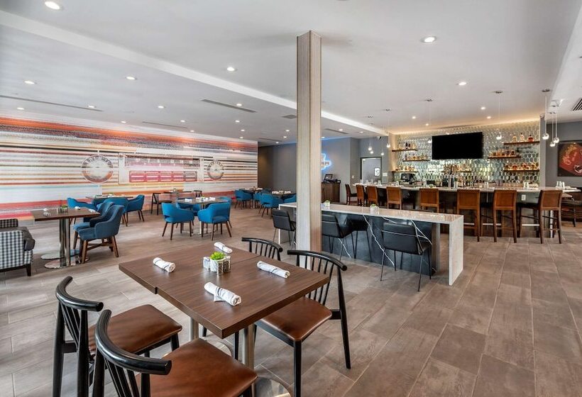 Cambria Hotel Nashville Airport