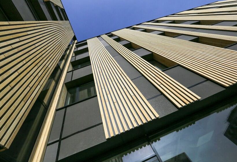 Fletcher Hotel Rotterdam Airport