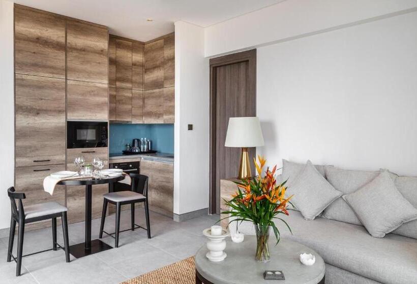 Hotel Crystal Sands Hikkaduwa