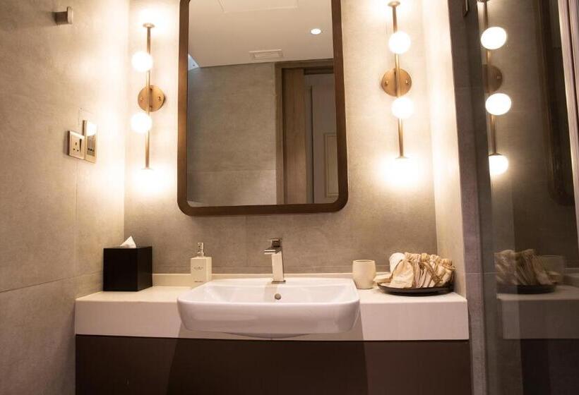 Hotel Crystal Sands Hikkaduwa