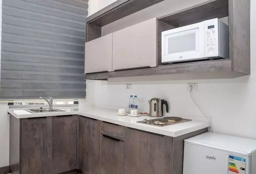 Liv Weibdeh Hotel Suites