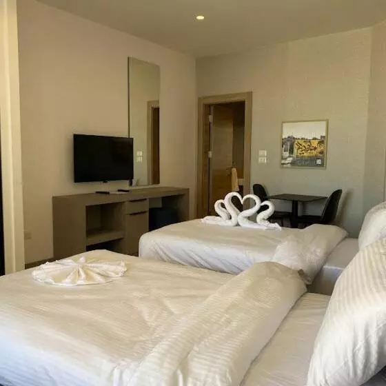 Liv Weibdeh Hotel Suites