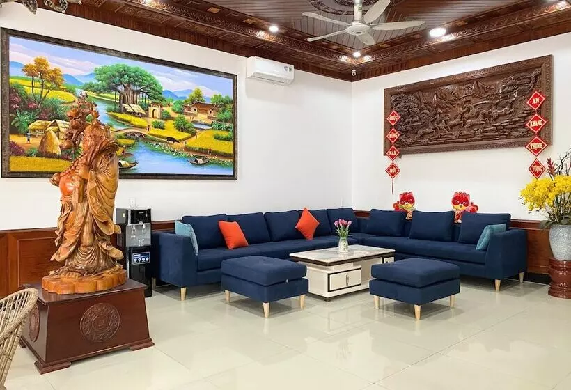 هتل Quang Hưng