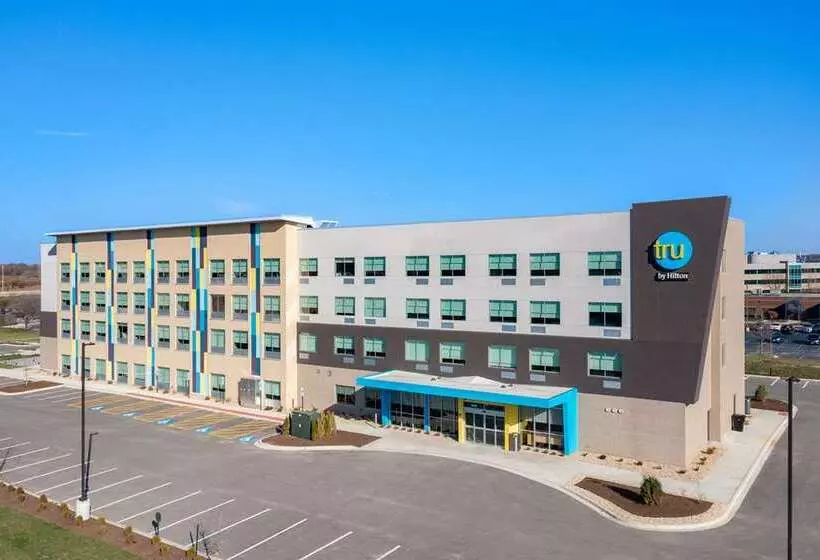 هتل Tru By Hilton Naperville Chicago