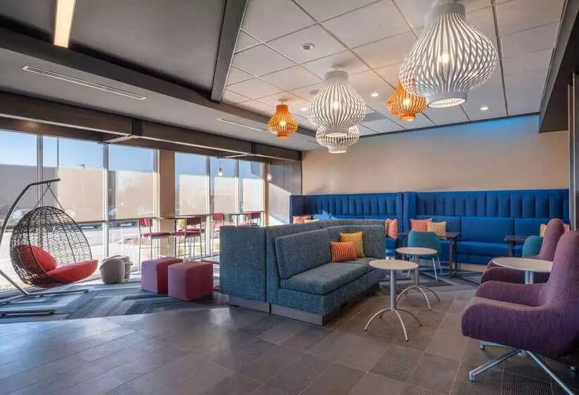 هتل Tru By Hilton Naperville Chicago
