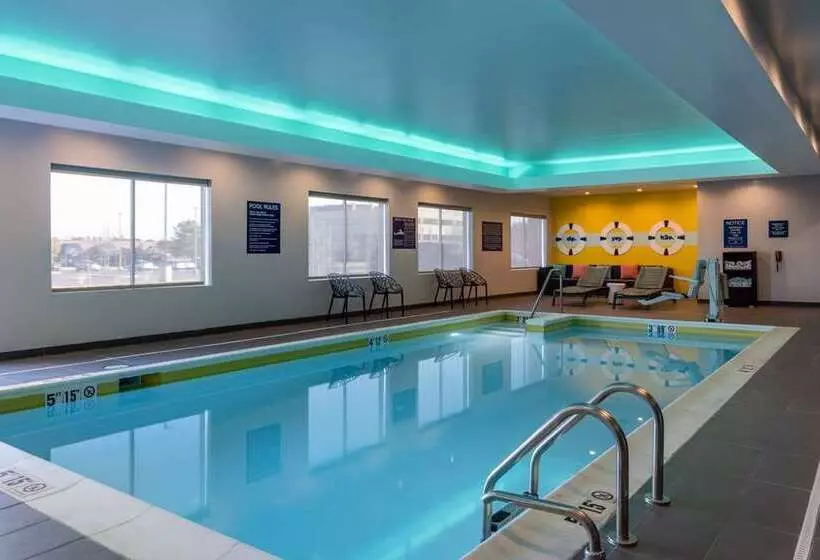 هتل Tru By Hilton Naperville Chicago