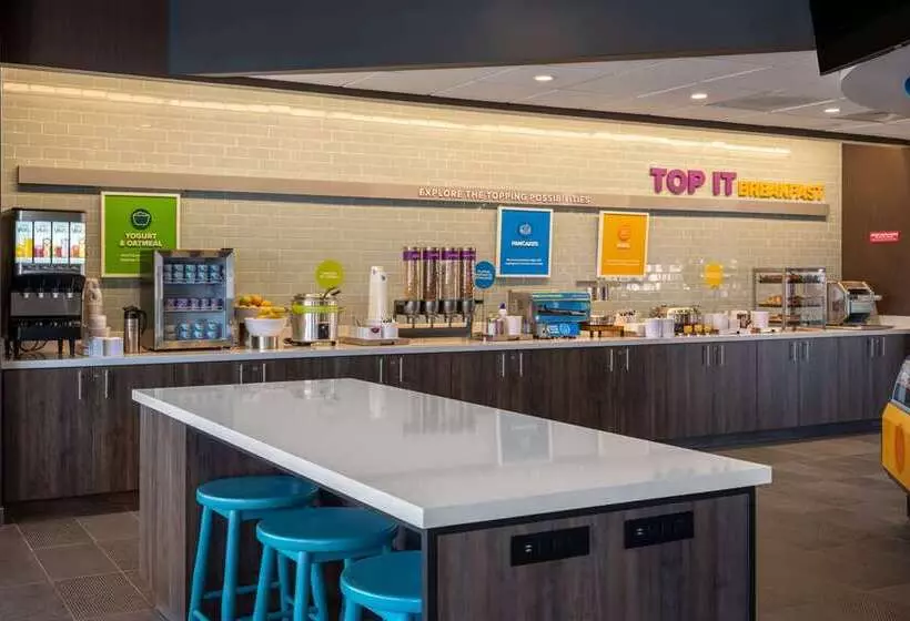 هتل Tru By Hilton Naperville Chicago
