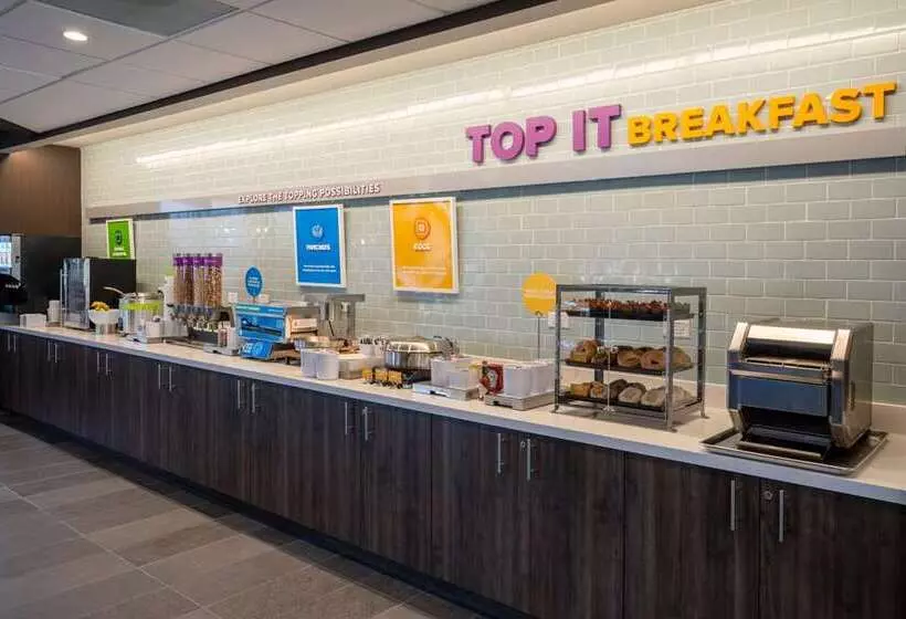 هتل Tru By Hilton Naperville Chicago