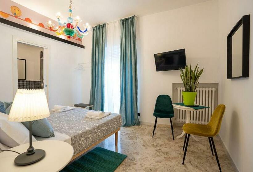 פנסיון Cavour Bari Centro _ Brand City Life _