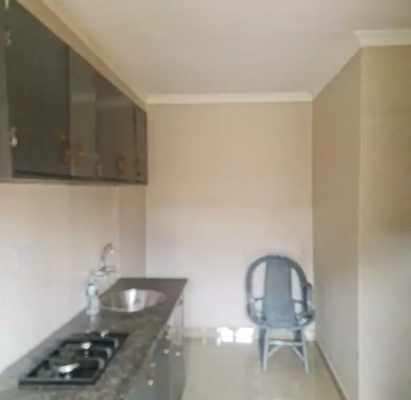 تختخواب و صبحانه Avon Garden Apartments Area 25