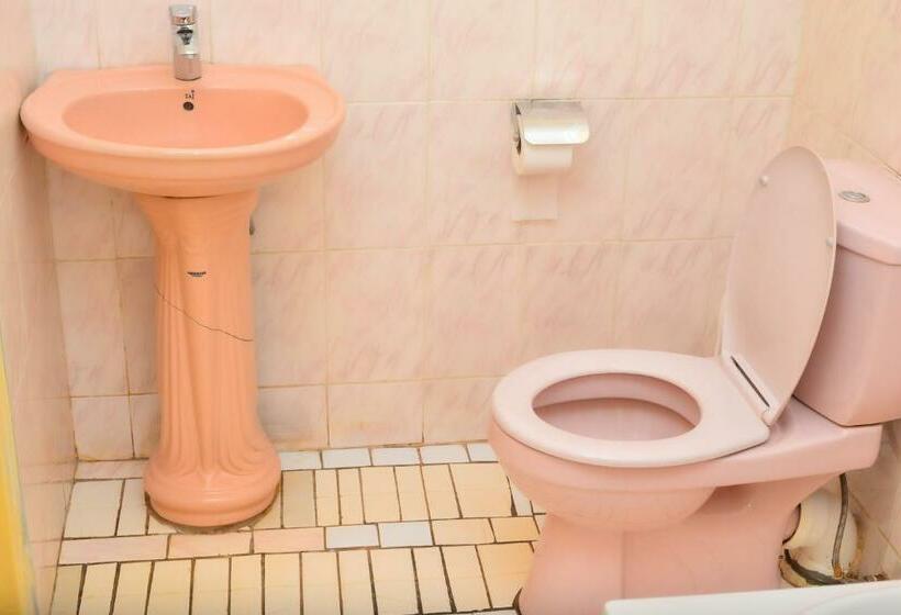 تختخواب و صبحانه Avon Garden Apartments Area 25