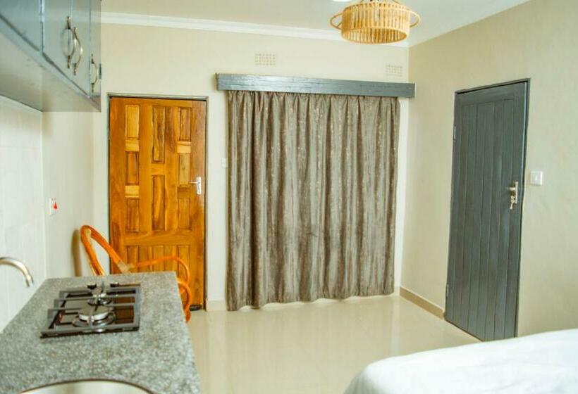 تختخواب و صبحانه Avon Garden Apartments Area 25