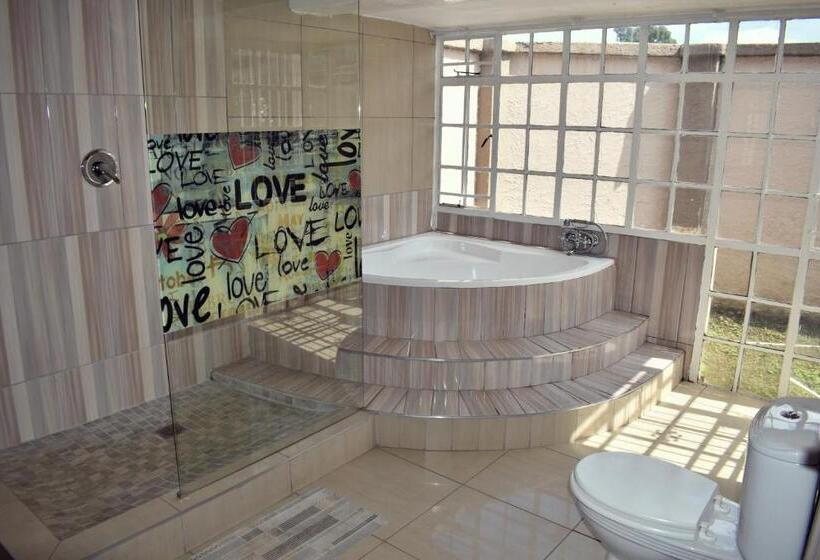 住宿加早餐 Iceberg Venue, Guest Lodge & Events Place