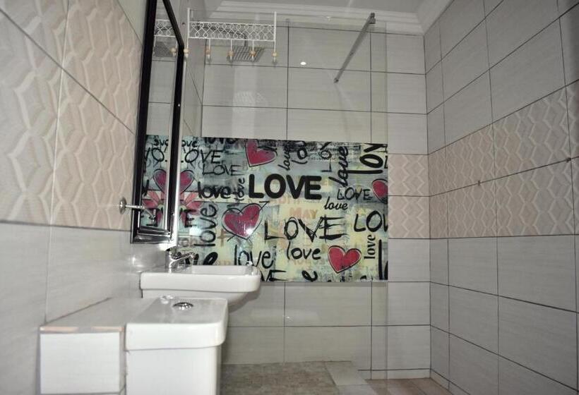 住宿加早餐 Iceberg Venue, Guest Lodge & Events Place