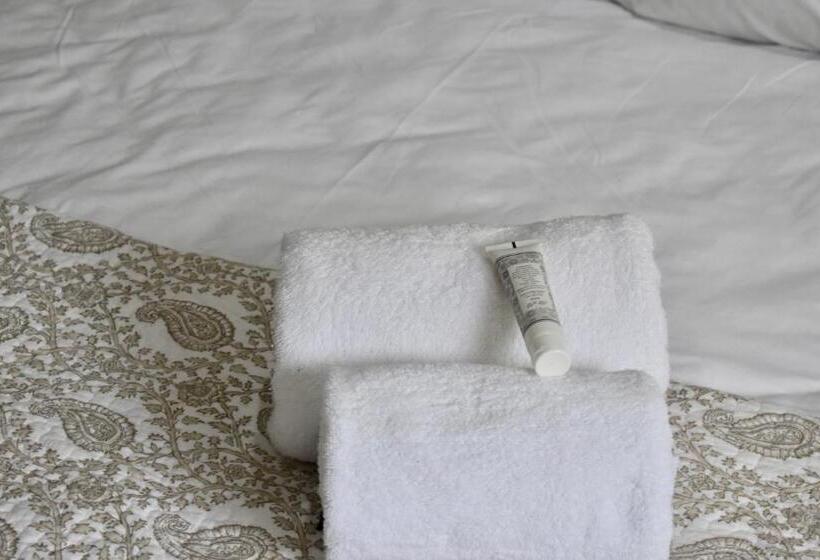 住宿加早餐 Iceberg Venue, Guest Lodge & Events Place